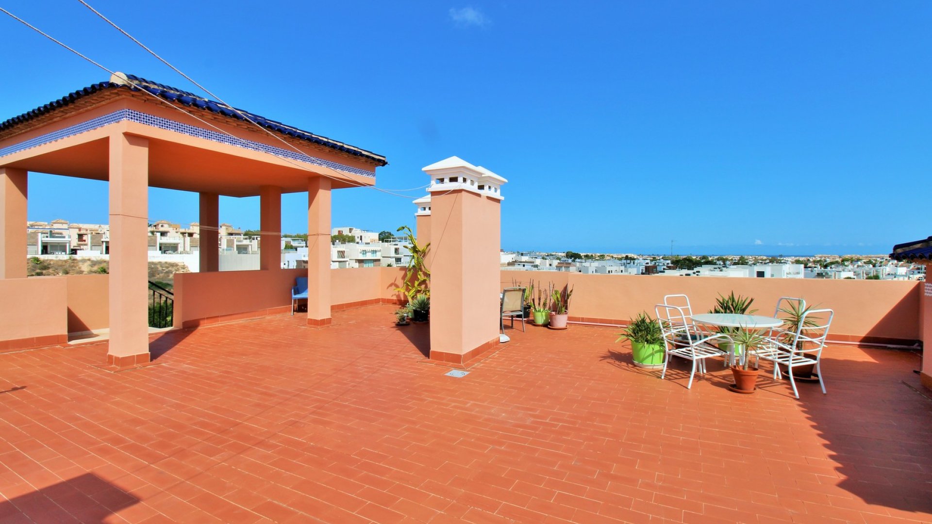Reventa - Apartamentos -
Villamartín - PAU 8