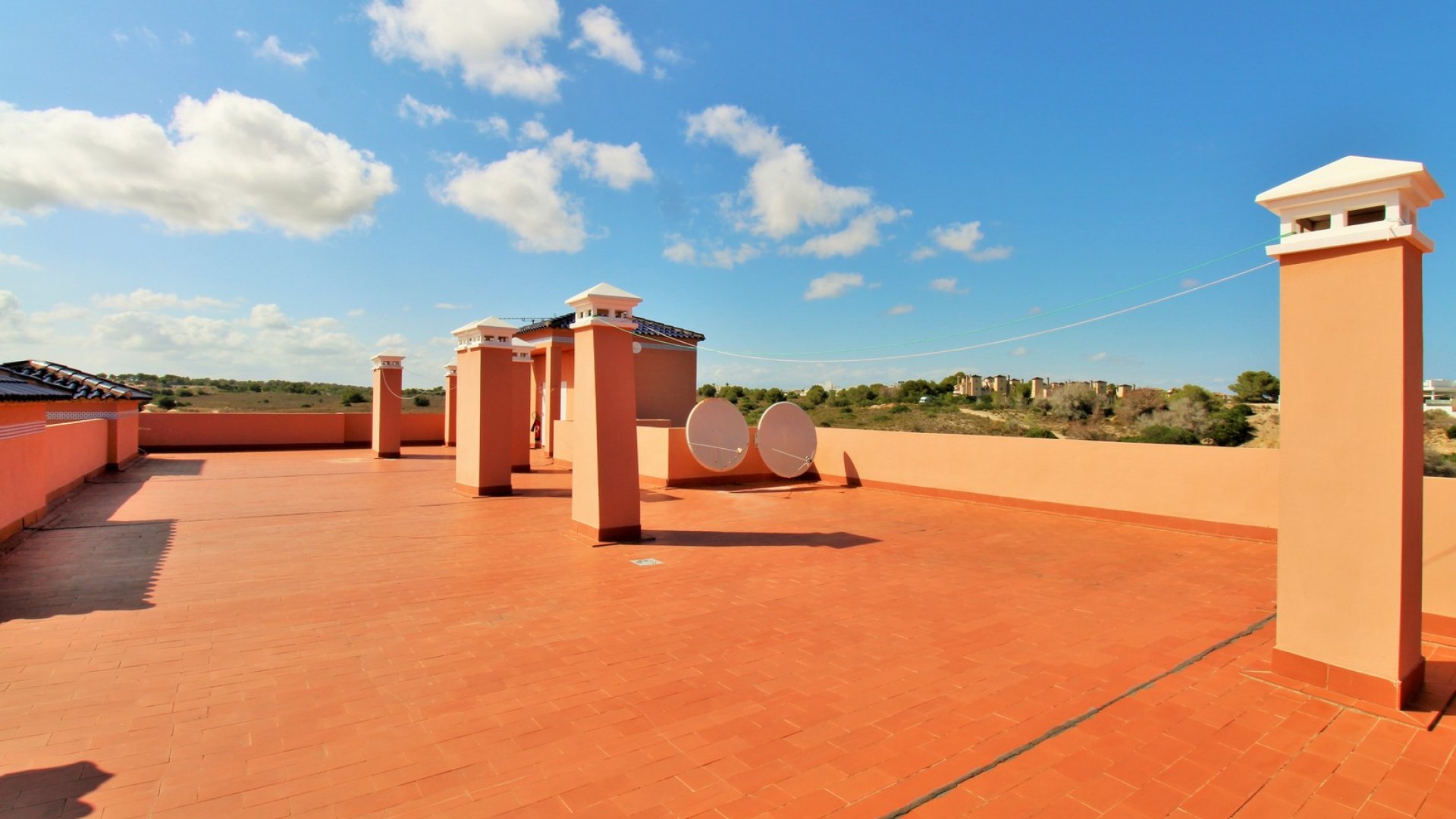 Reventa - Apartamentos -
Villamartín - PAU 8