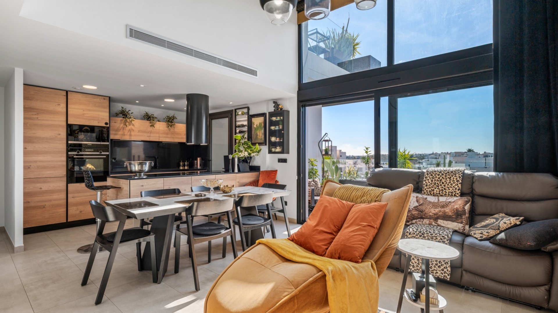 Reventa - Apartamentos -
Villamartín