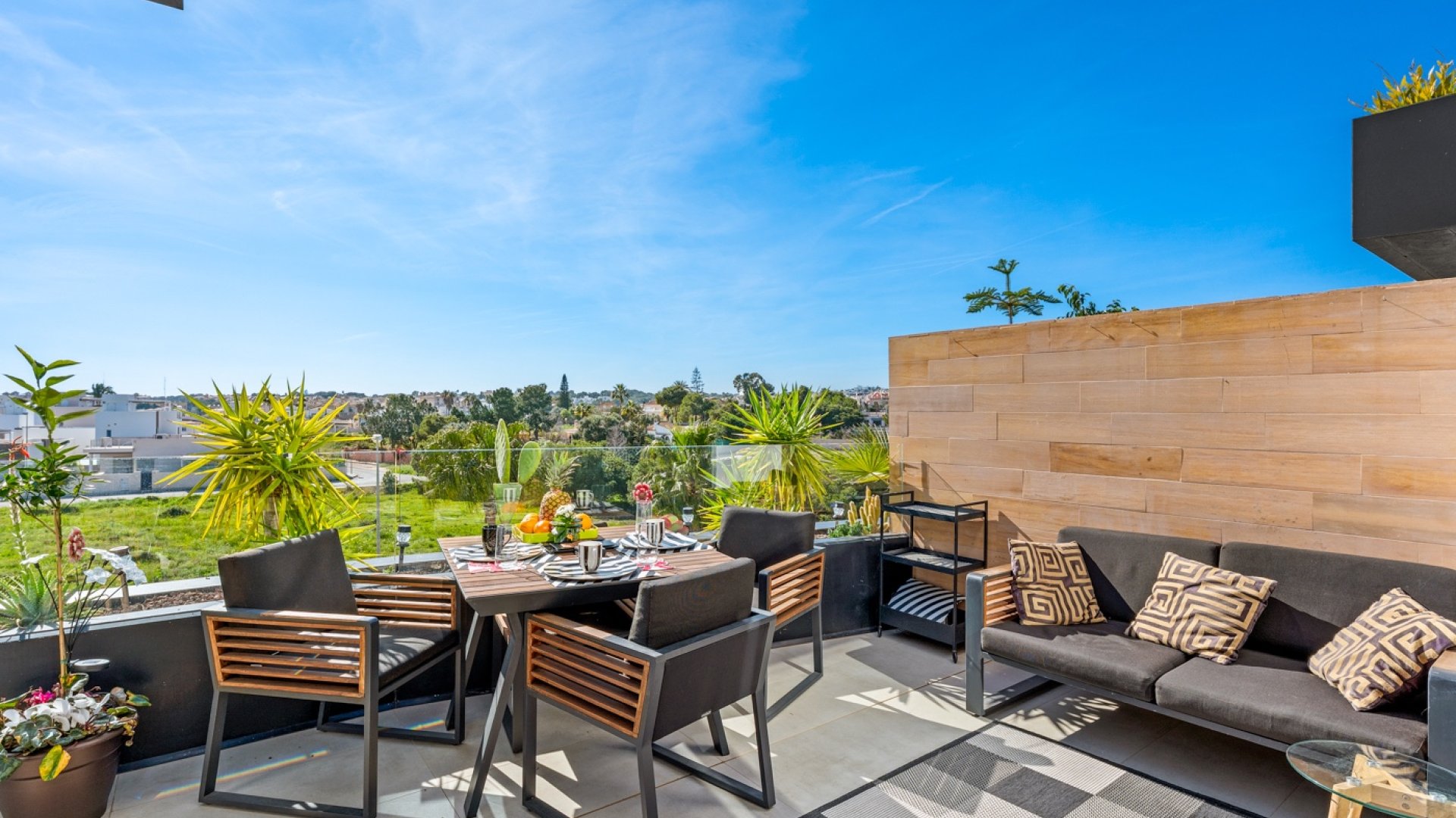 Reventa - Apartamentos -
Villamartín