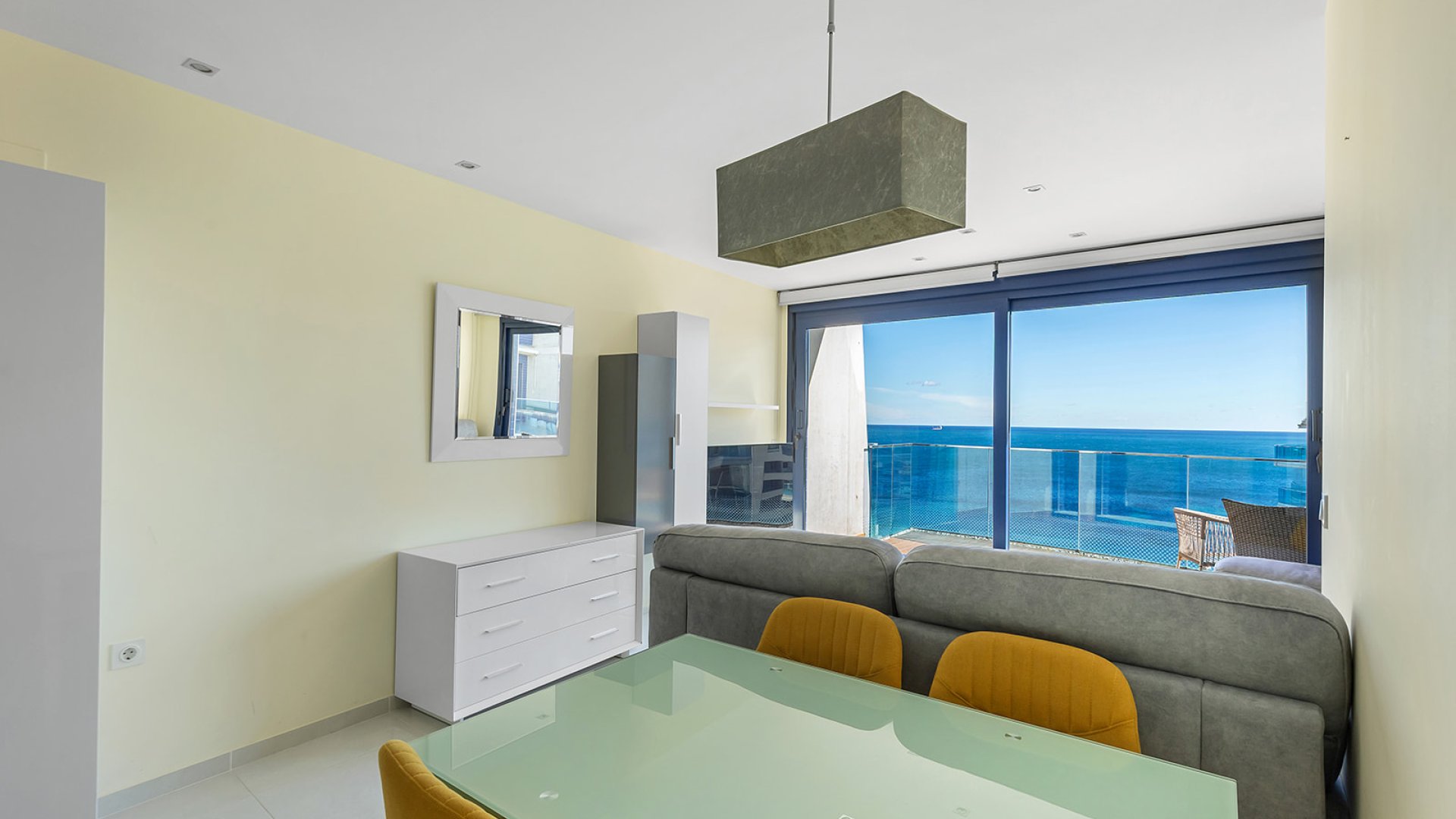 Reventa - Ático -
Torrevieja - Punta Prima