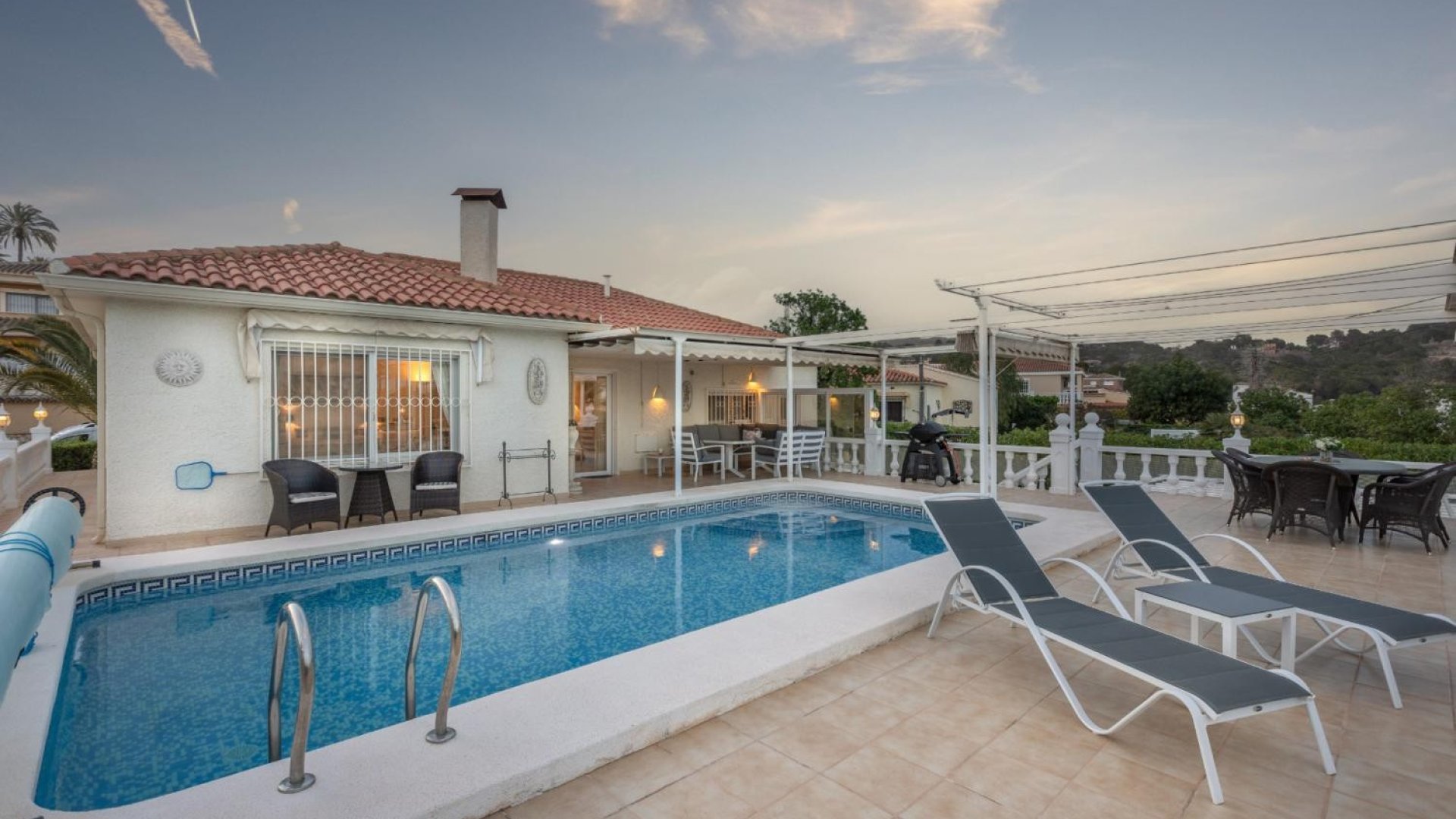 Reventa - Chalets -
Alfas del Pí