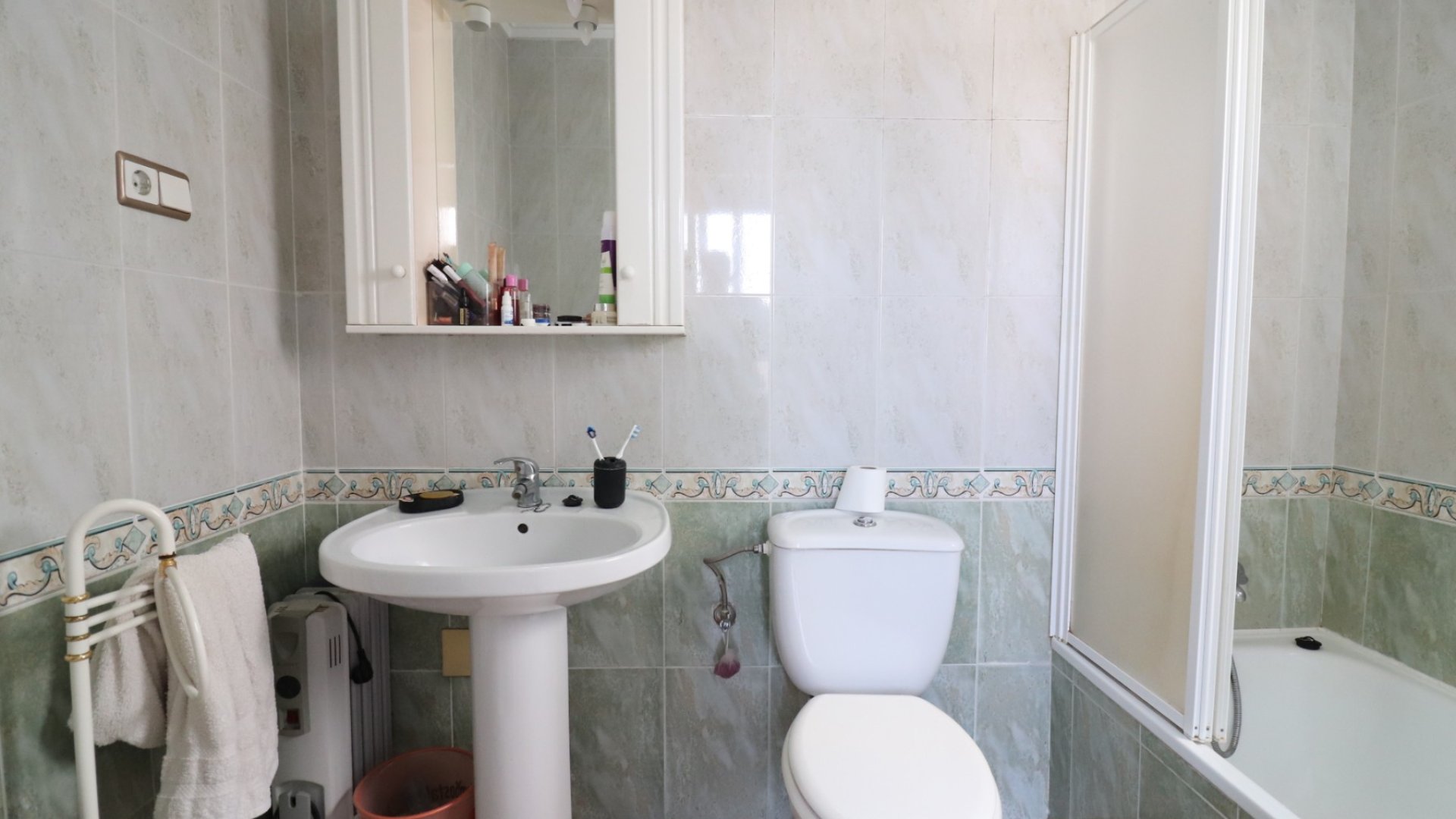 Reventa - Chalets -
Algorfa - Montebello