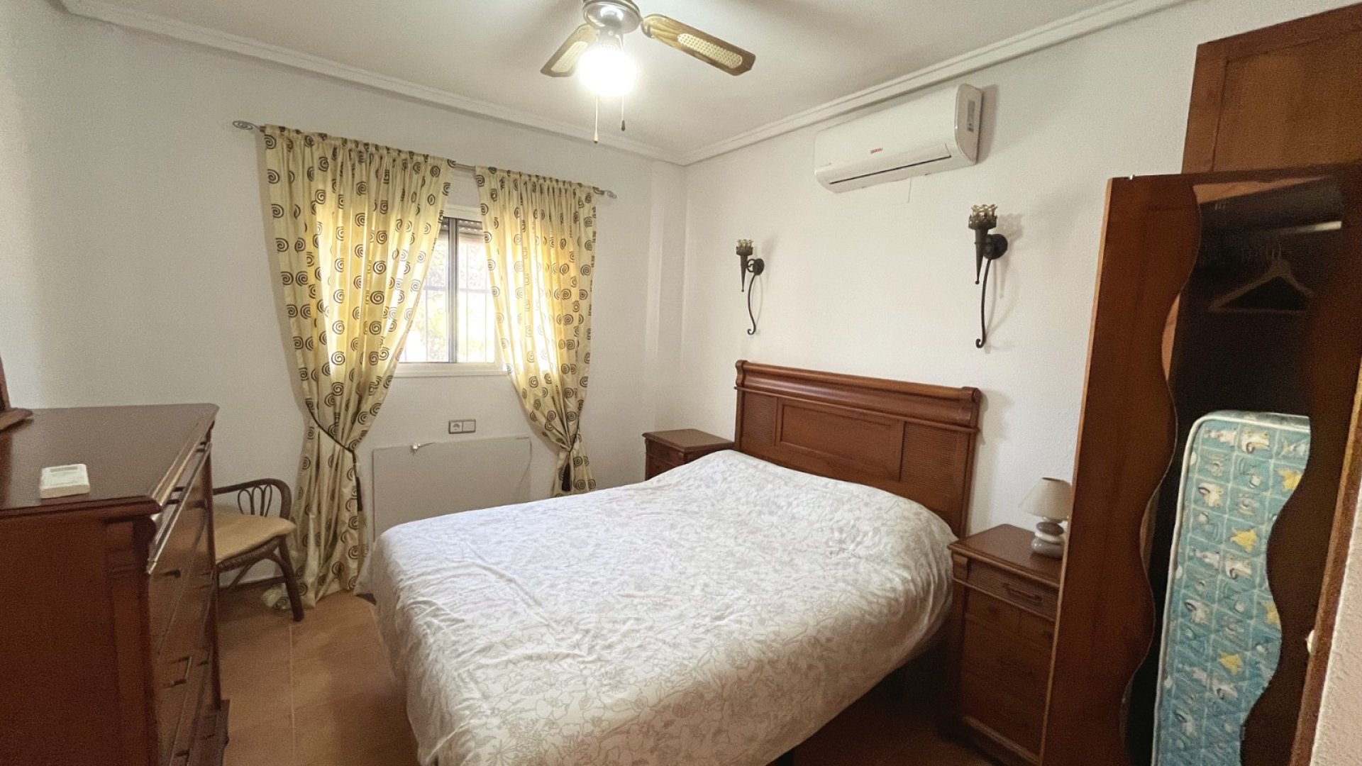 Reventa - Chalets -
Algorfa - Montebello