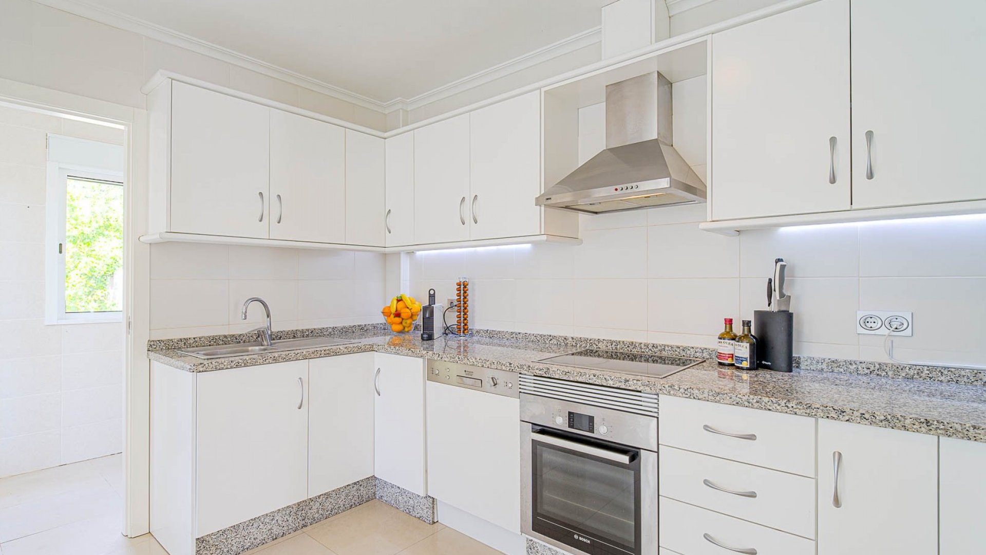 Reventa - Chalets -
Alicante - El Campello