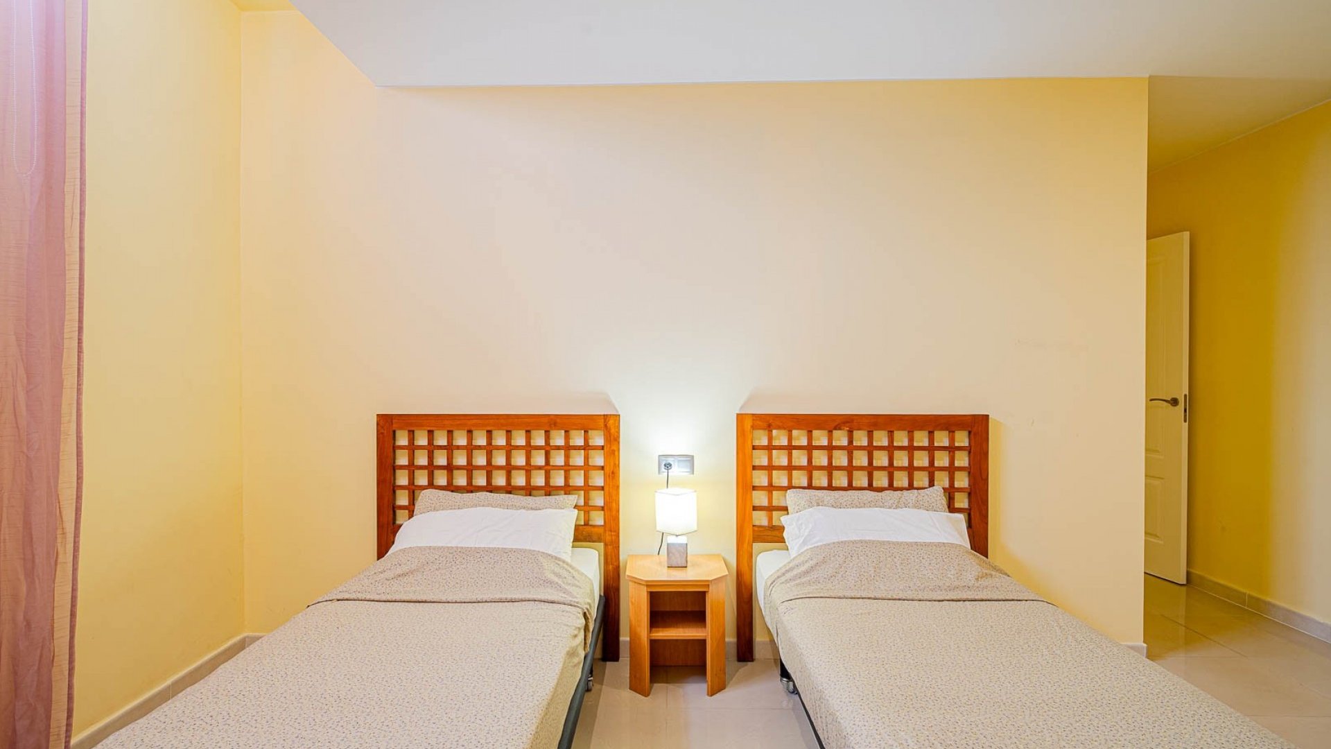 Reventa - Chalets -
Alicante - El Campello
