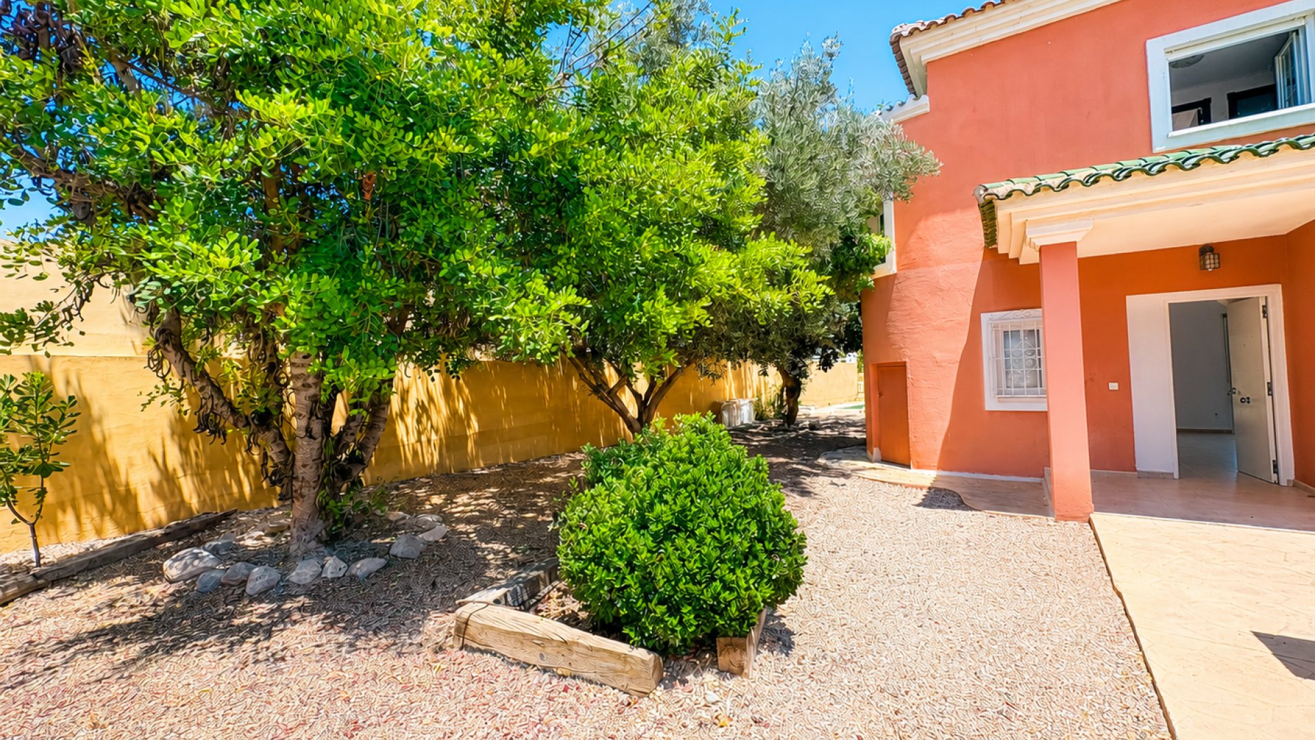 Reventa - Chalets -
Altaona Golf and Country Village - Altaona Golf - Country Village