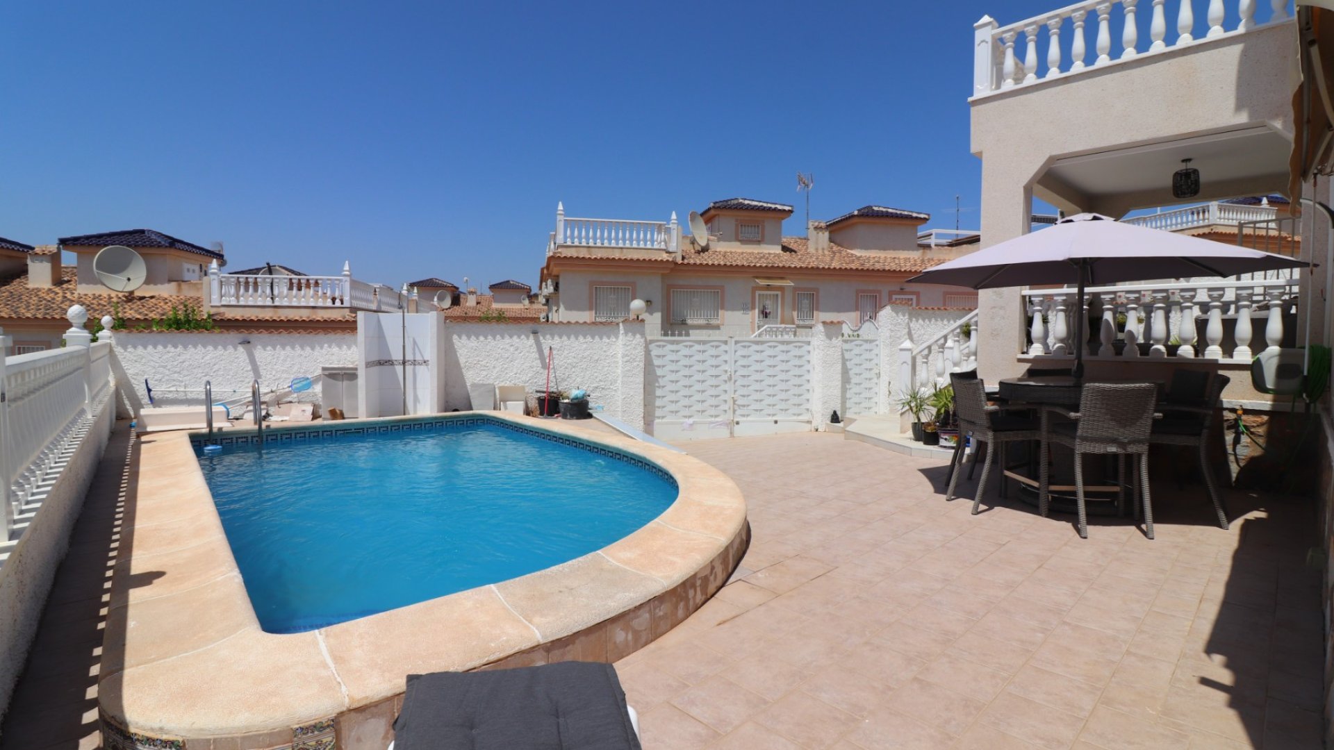 Reventa - Chalets -
Benijofar - Benimar I