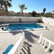 Reventa - Chalets -
Benijofar - Monte Azul