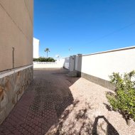 Reventa - Chalets -
Benijofar - Monte Azul