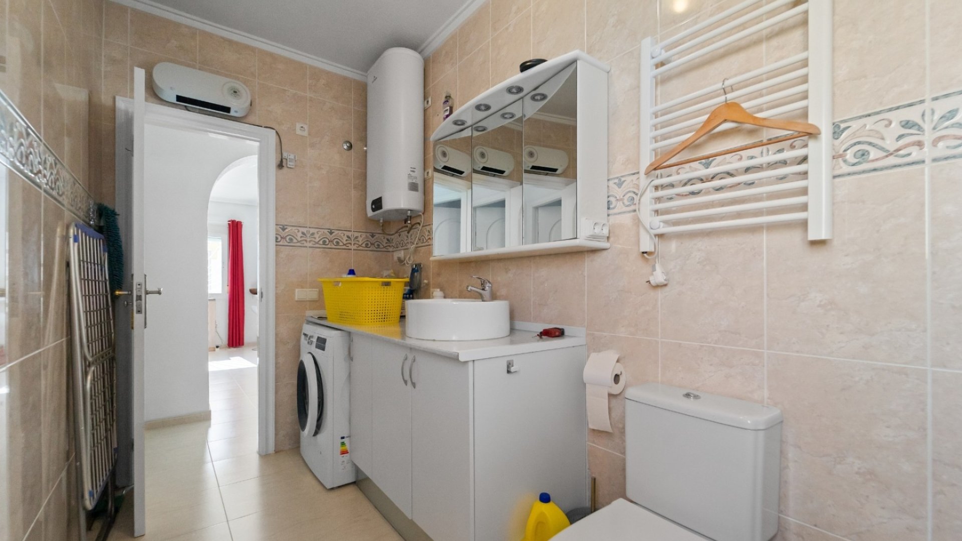 Reventa - Chalets -
Benijofar - Monte Azul