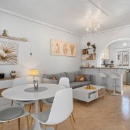 Reventa - Chalets -
Benijofar - Monte Azul