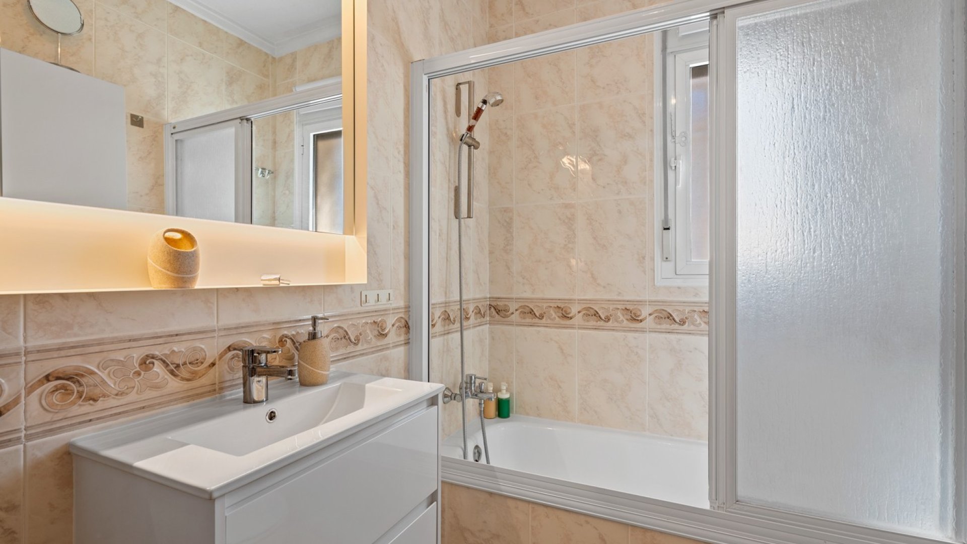 Reventa - Chalets -
Benijofar - Monte Azul