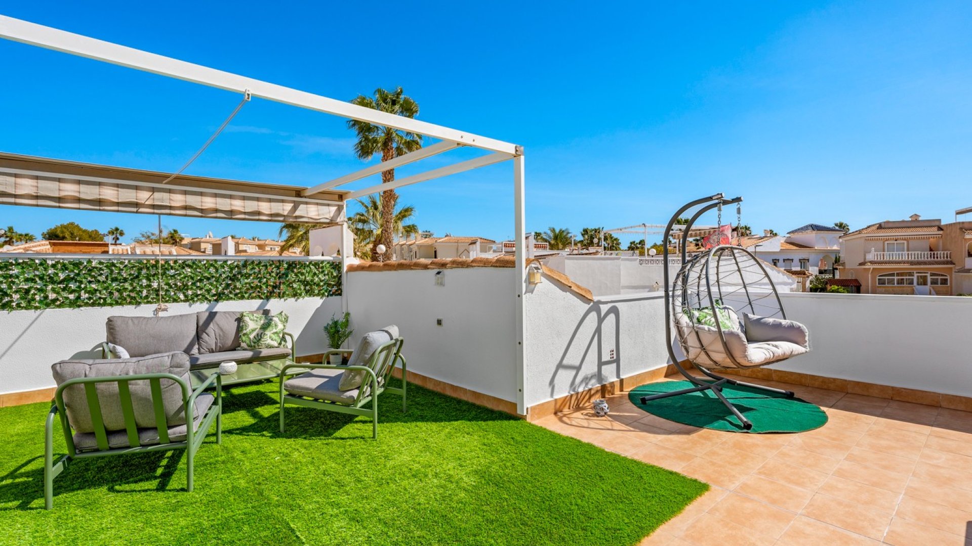 Reventa - Chalets -
Benijofar - Monte Azul