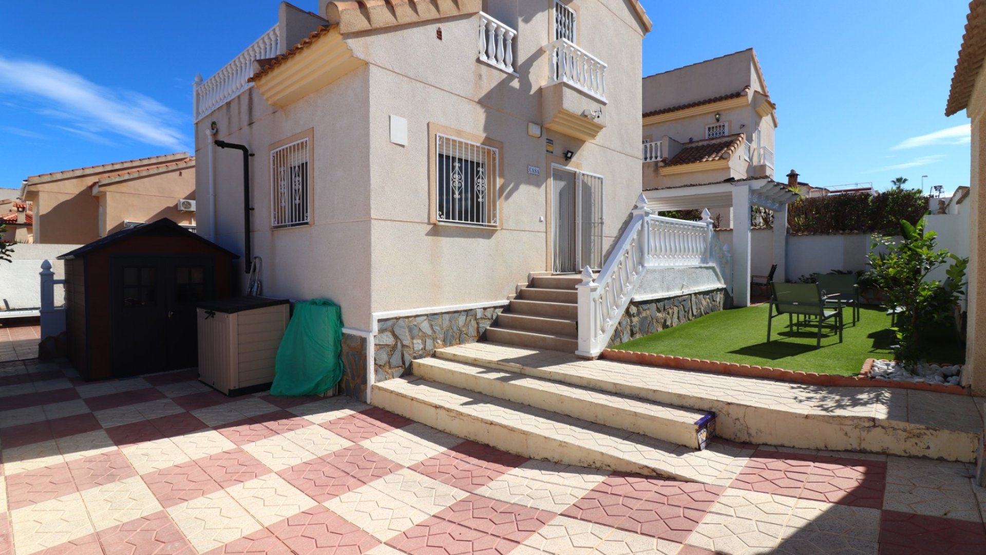 Reventa - Chalets -
Benimar - Benimar II