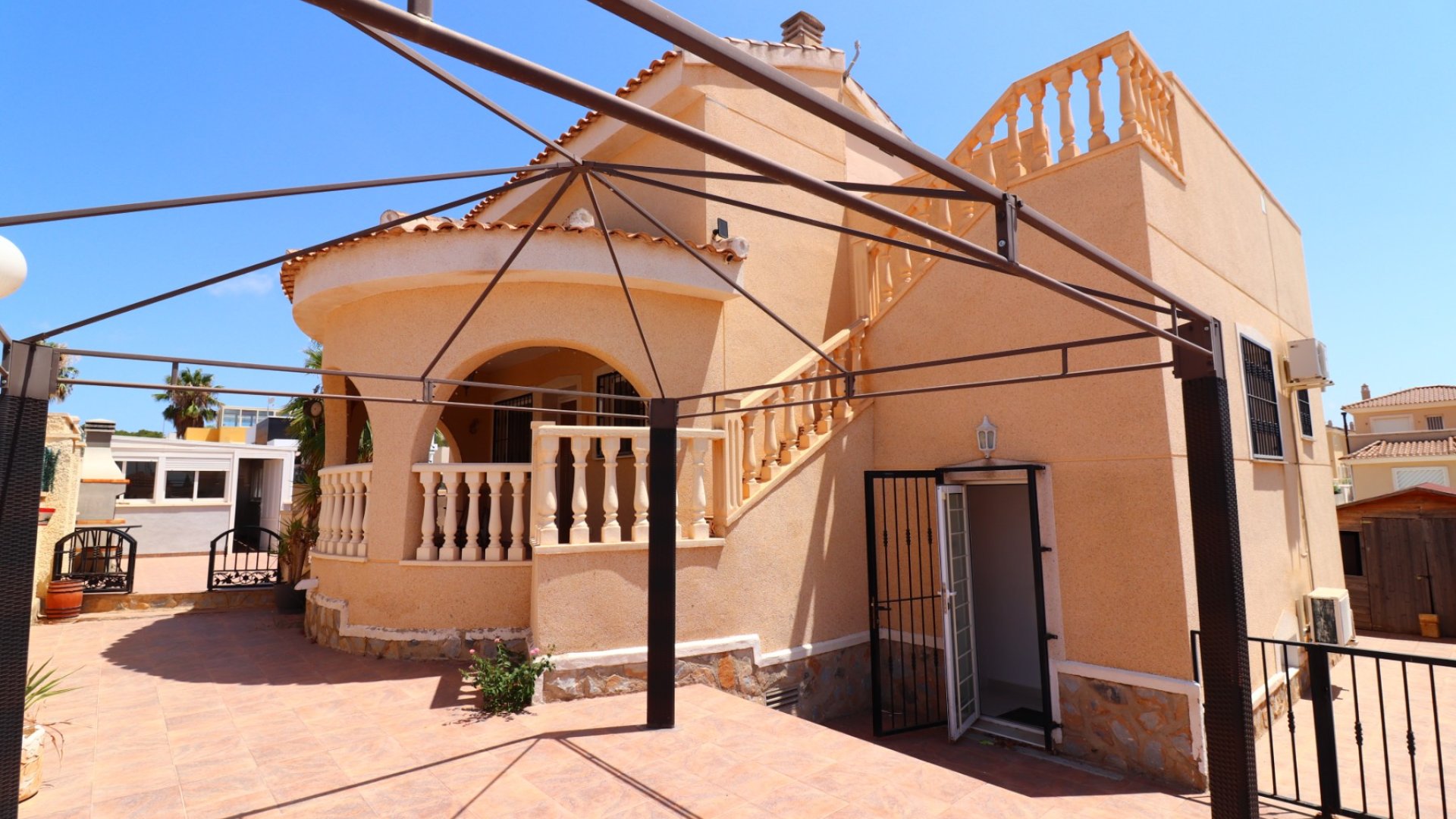 Reventa - Chalets -
Benimar - Rojales