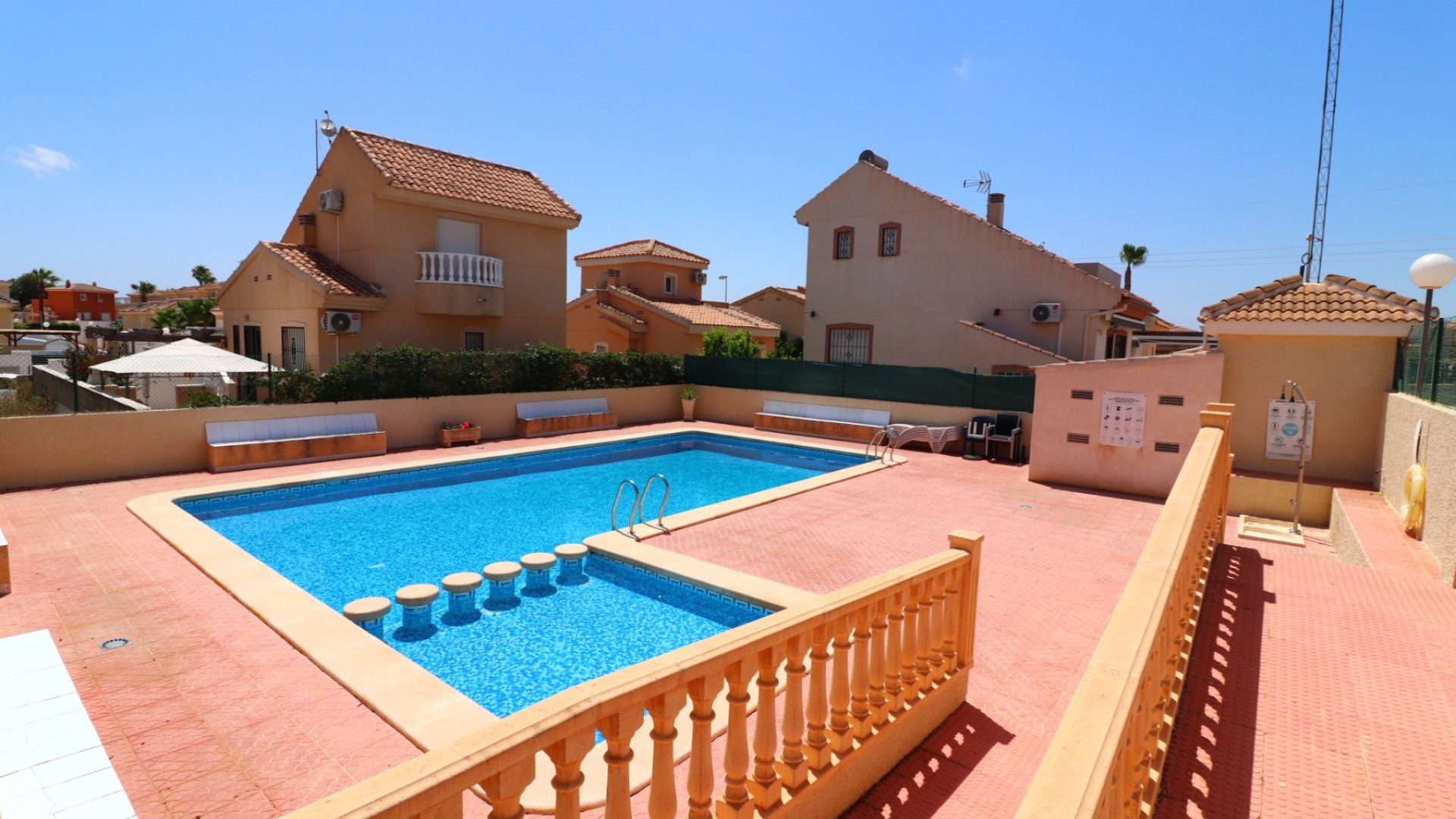 Reventa - Chalets -
Benimar - Rojales