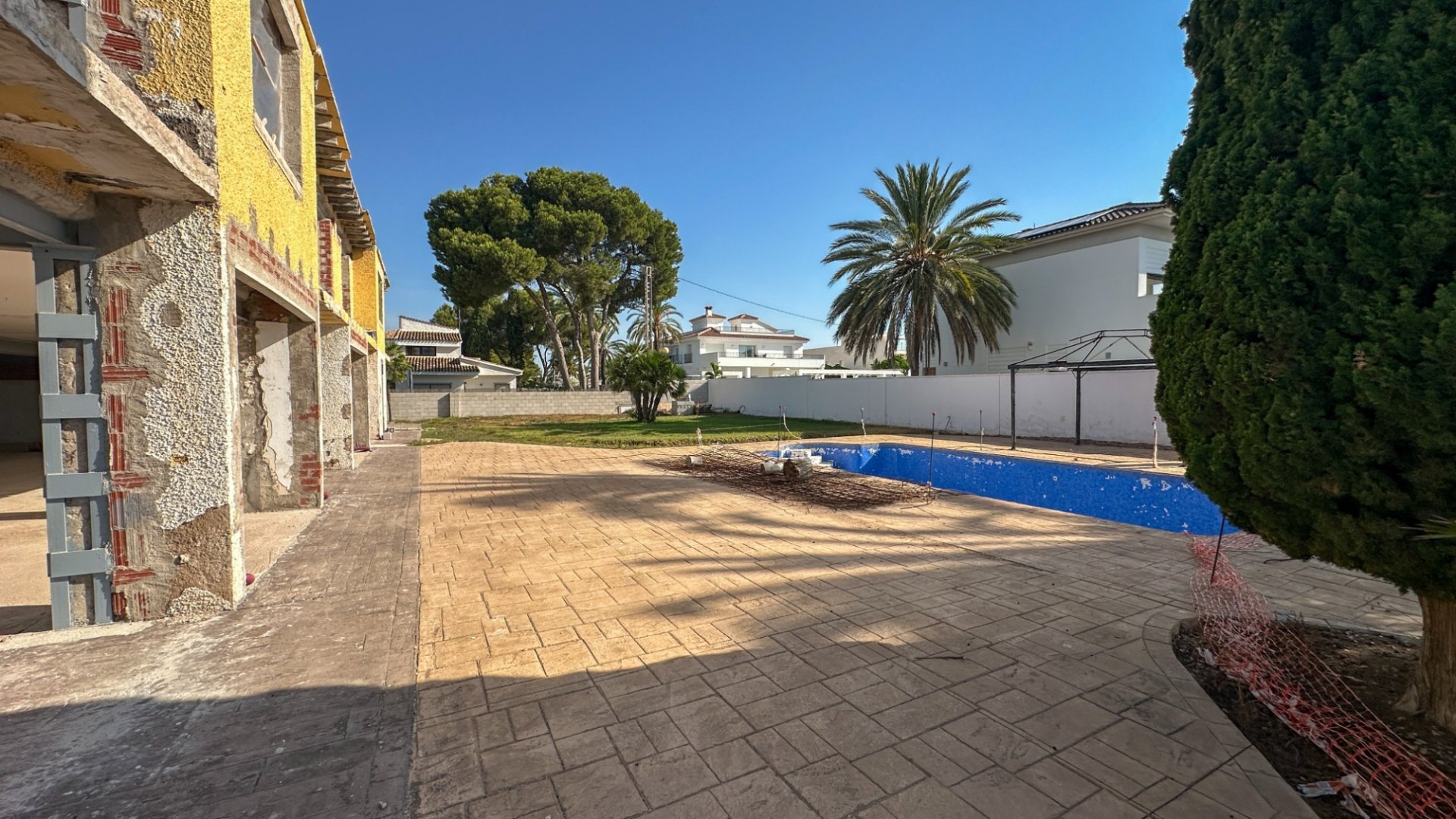 Reventa - Chalets -
Cabo Roig