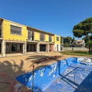 Reventa - Chalets -
Cabo Roig