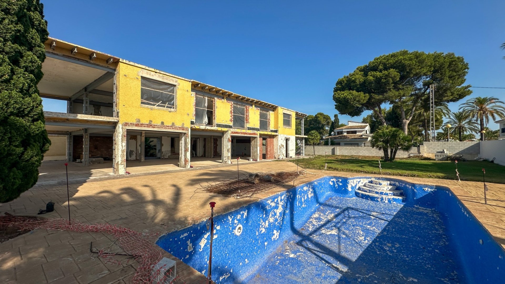 Reventa - Chalets -
Cabo Roig