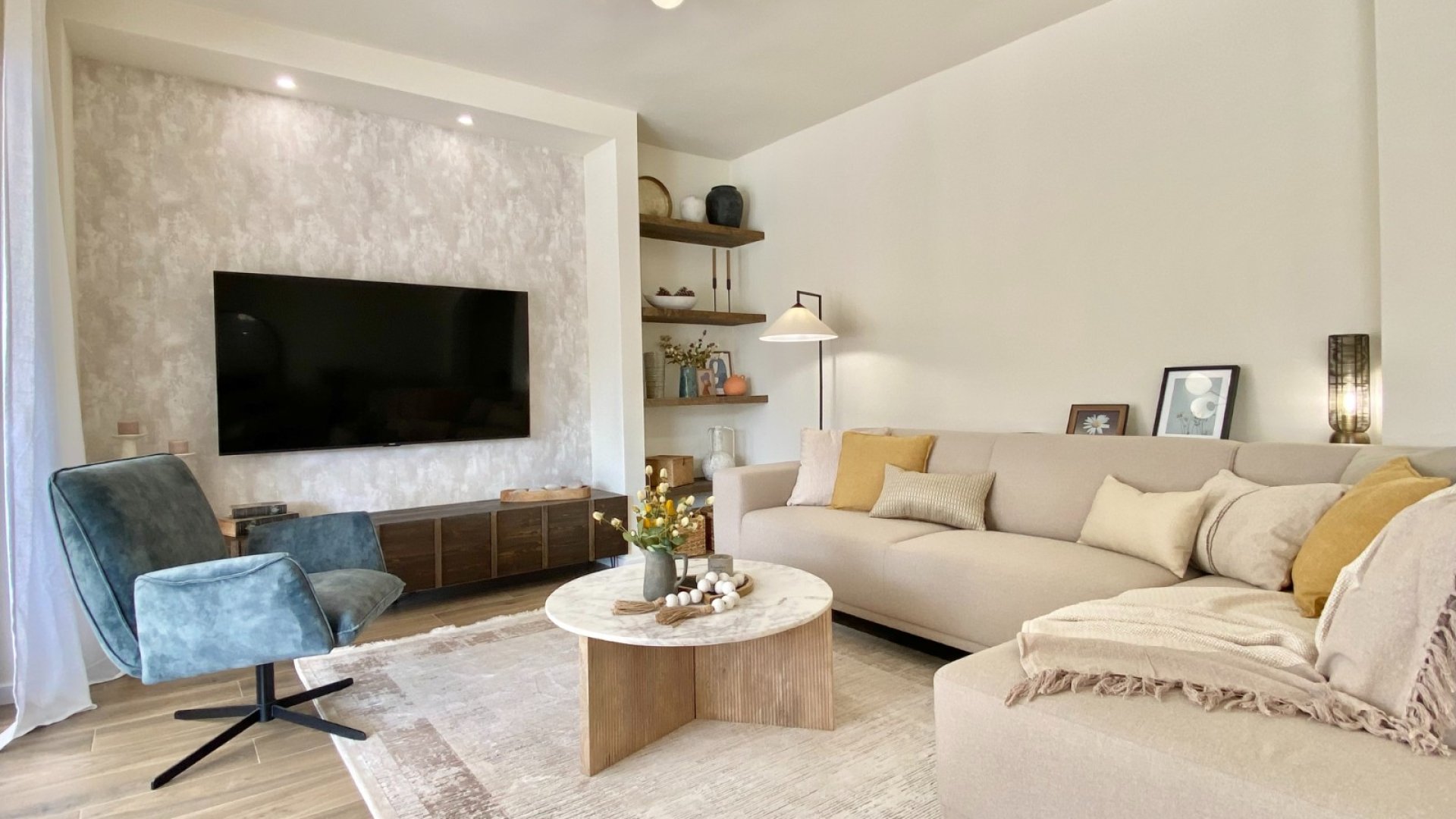 Reventa - Chalets -
Cabo Roig