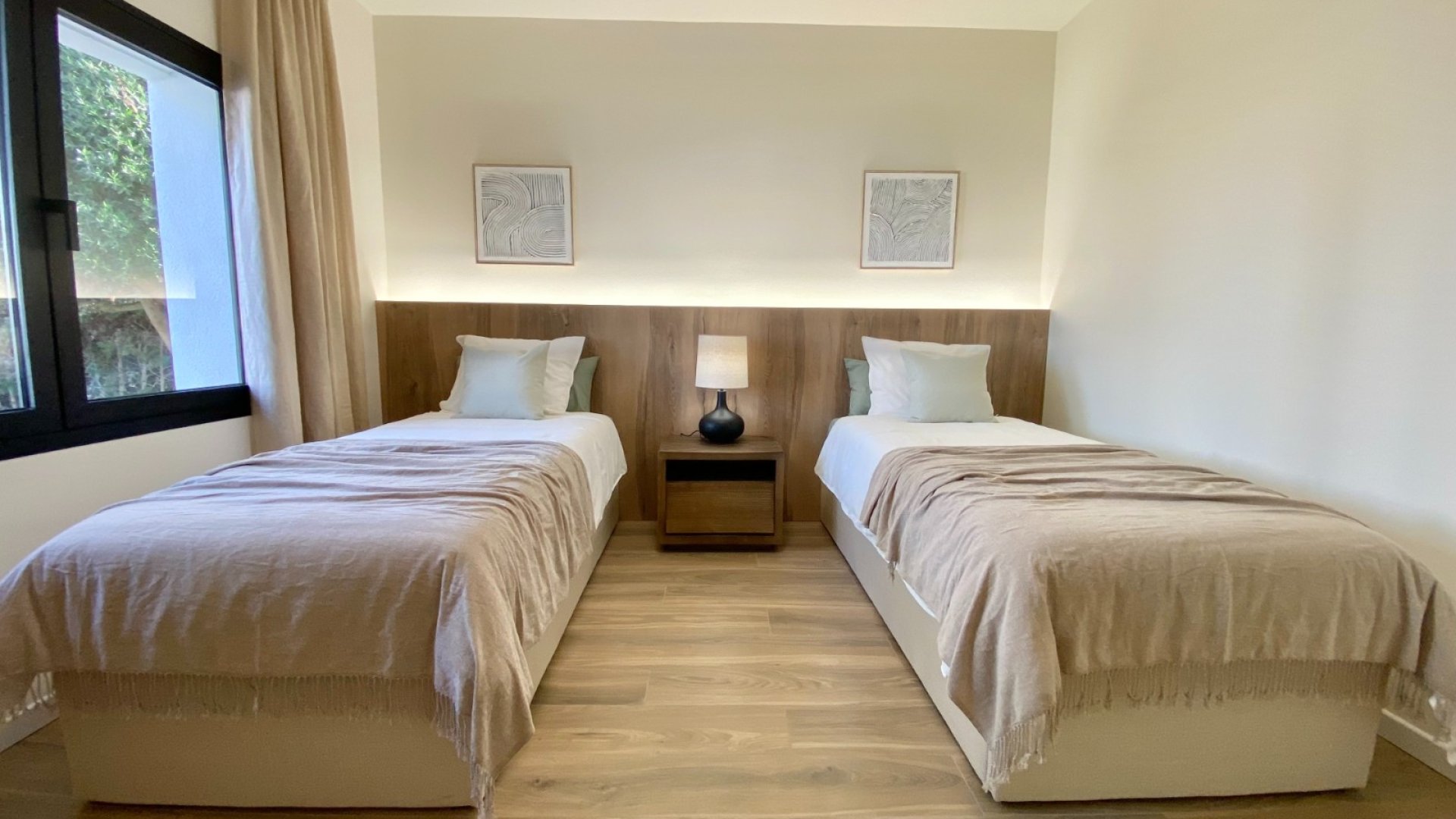 Reventa - Chalets -
Cabo Roig