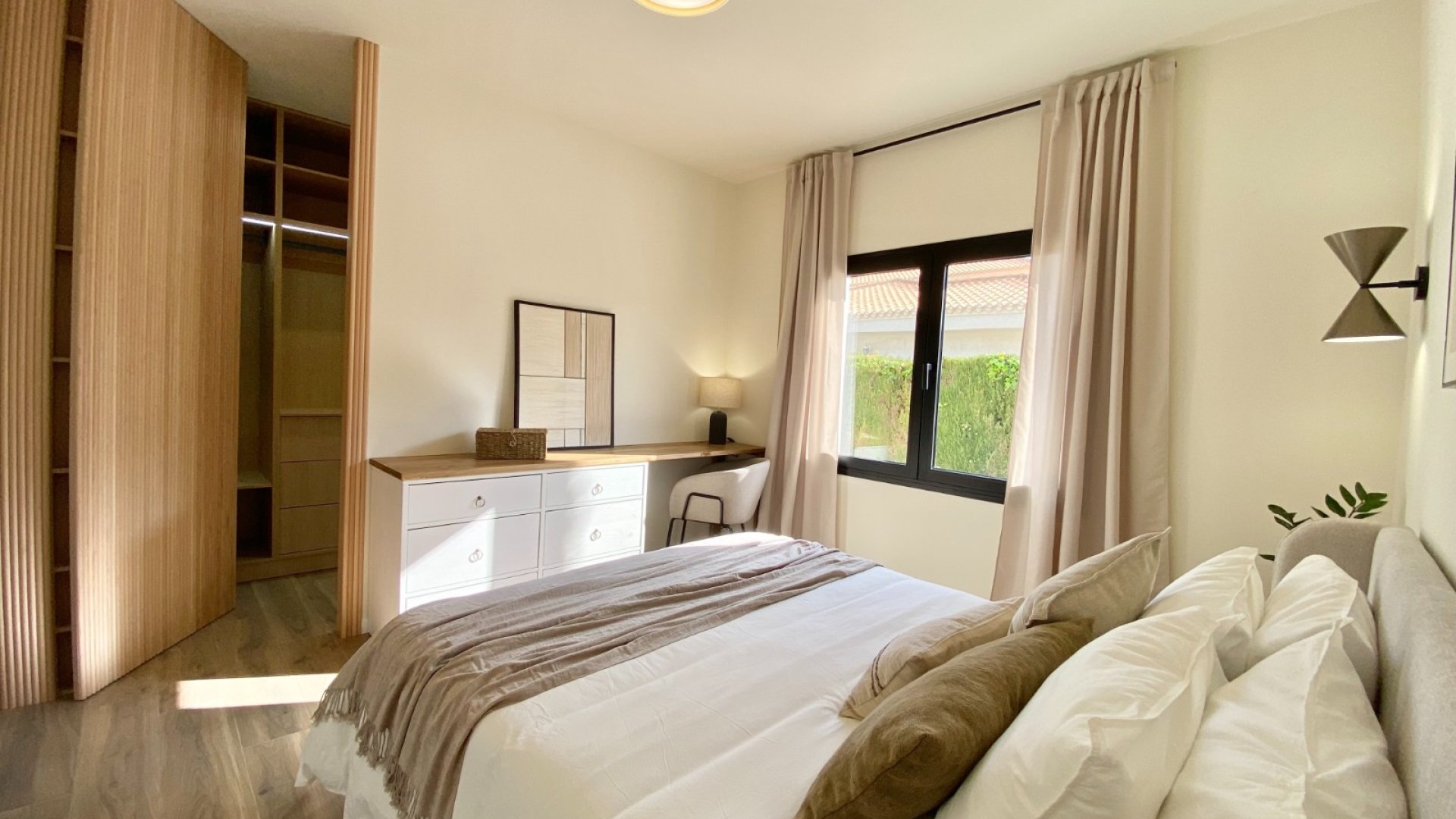 Reventa - Chalets -
Cabo Roig