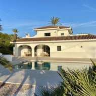 Reventa - Chalets -
Cabo Roig