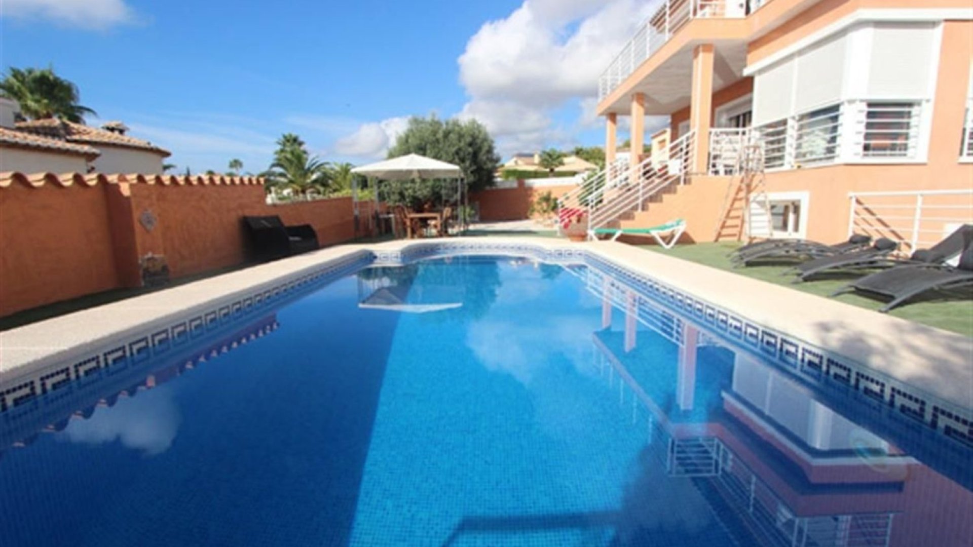 Reventa - Chalets -
Calpe - Cometa