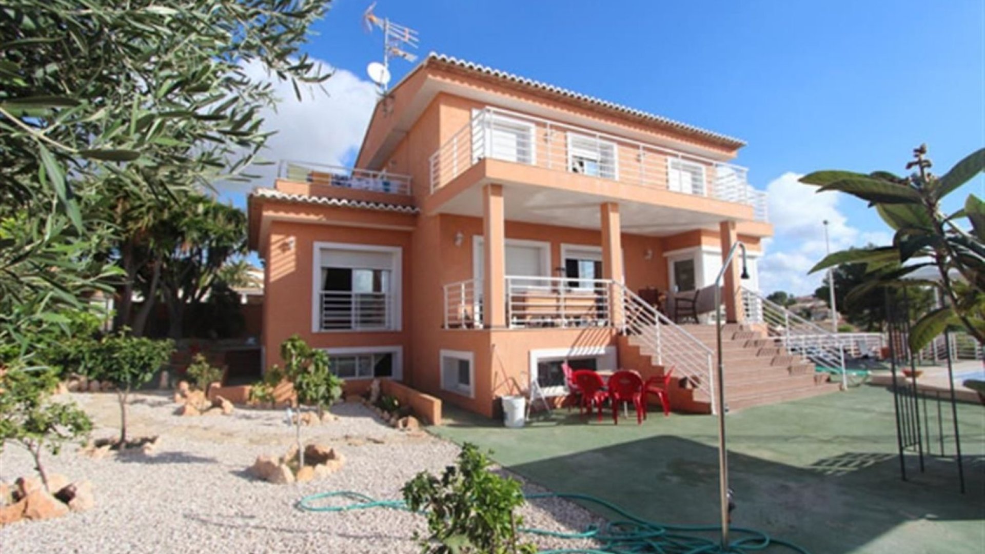 Reventa - Chalets -
Calpe - Cometa