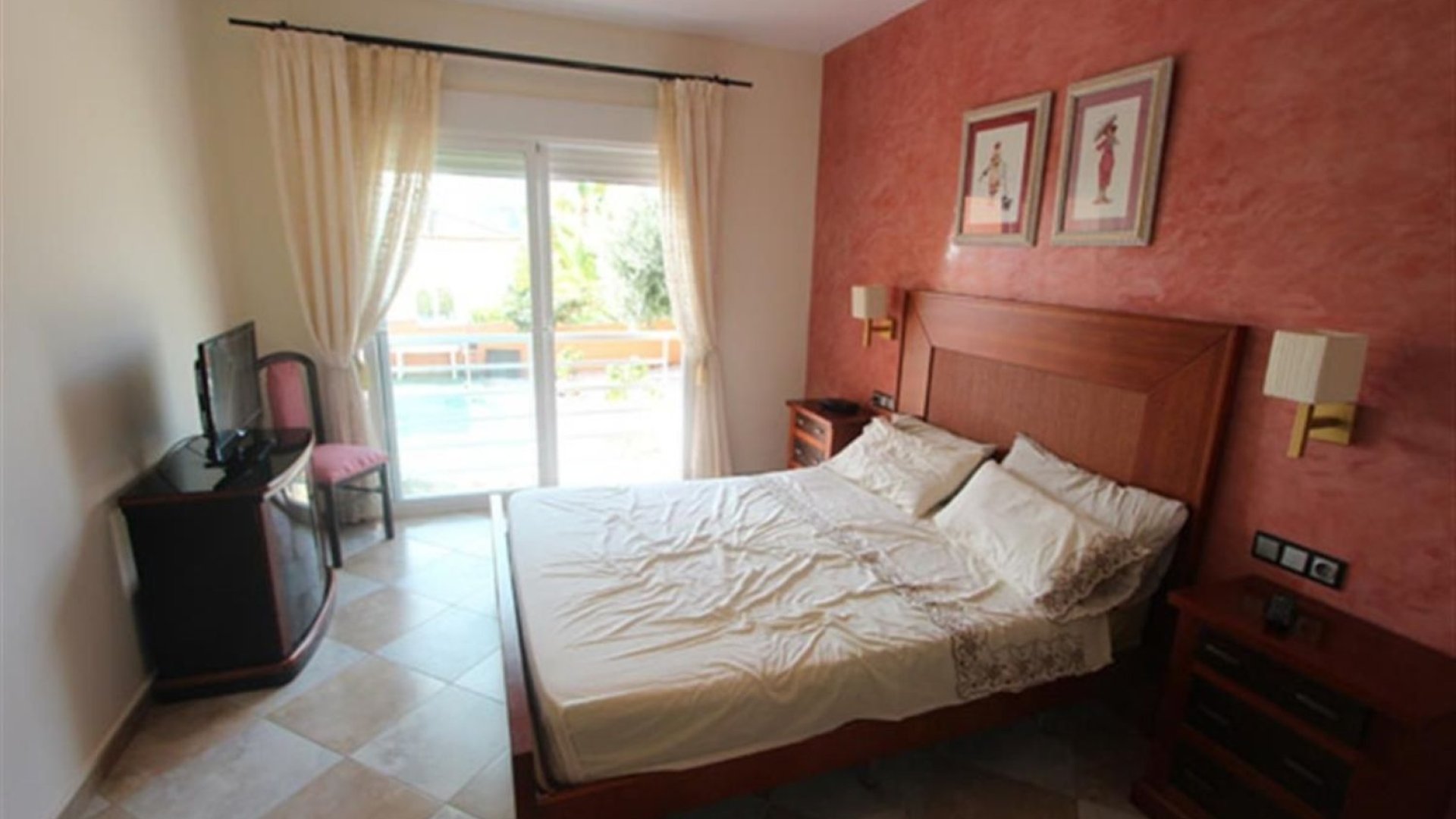 Reventa - Chalets -
Calpe - Cometa