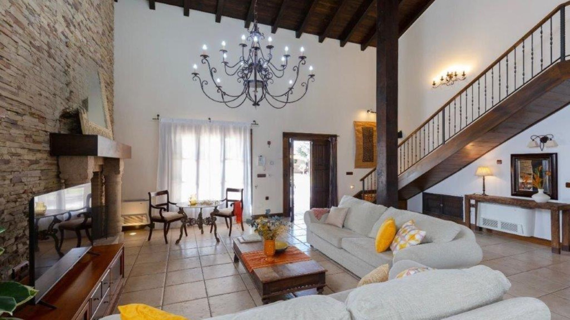 Reventa - Chalets -
Catral