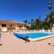 Reventa - Chalets -
Catral