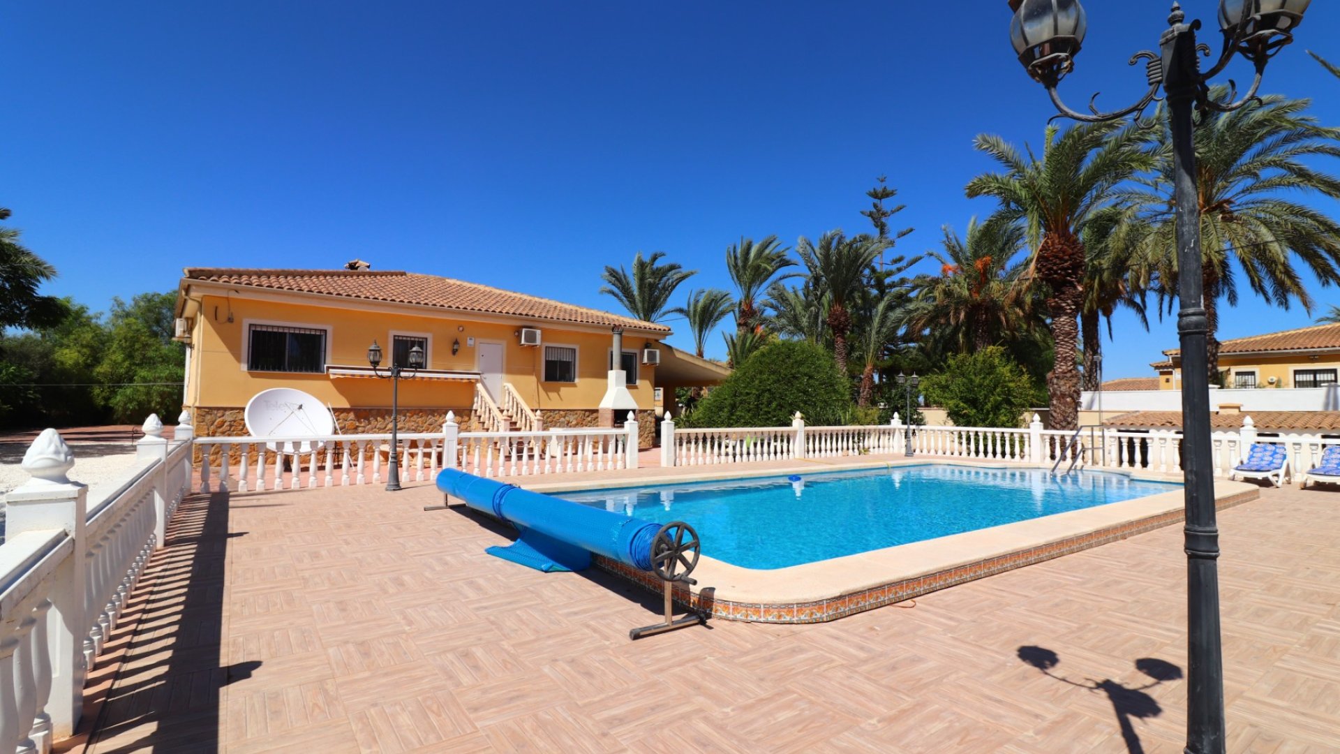 Reventa - Chalets -
Catral