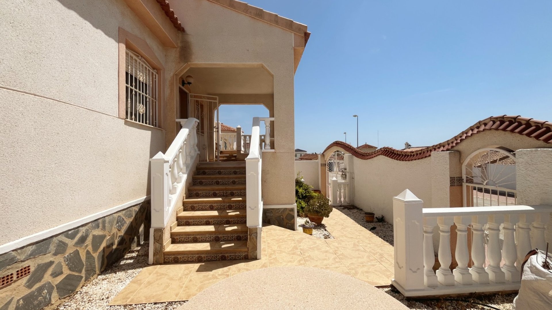 Reventa - Chalets -
Ciudad Quesada - Airstrip