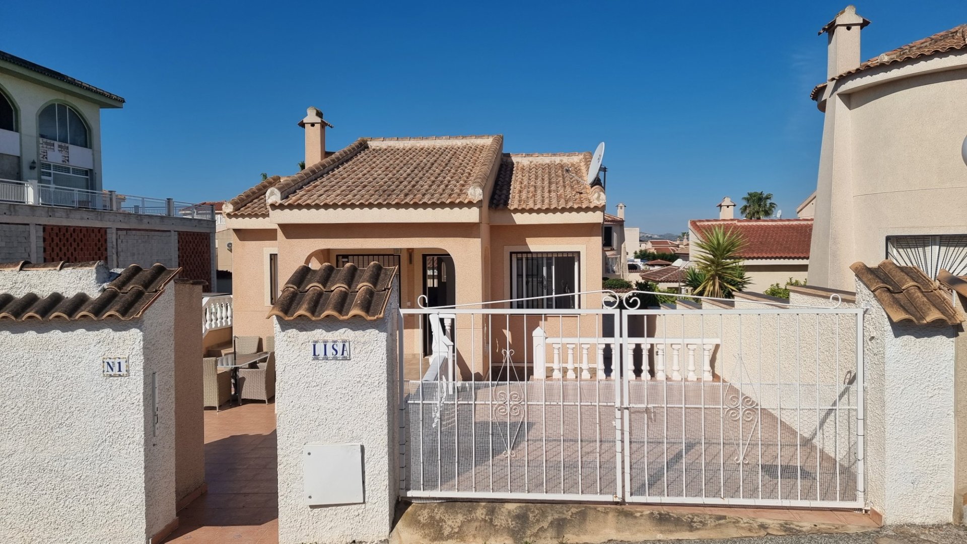 Reventa - Chalets -
Ciudad Quesada - Benimar