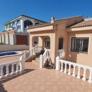 Reventa - Chalets -
Ciudad Quesada - Benimar