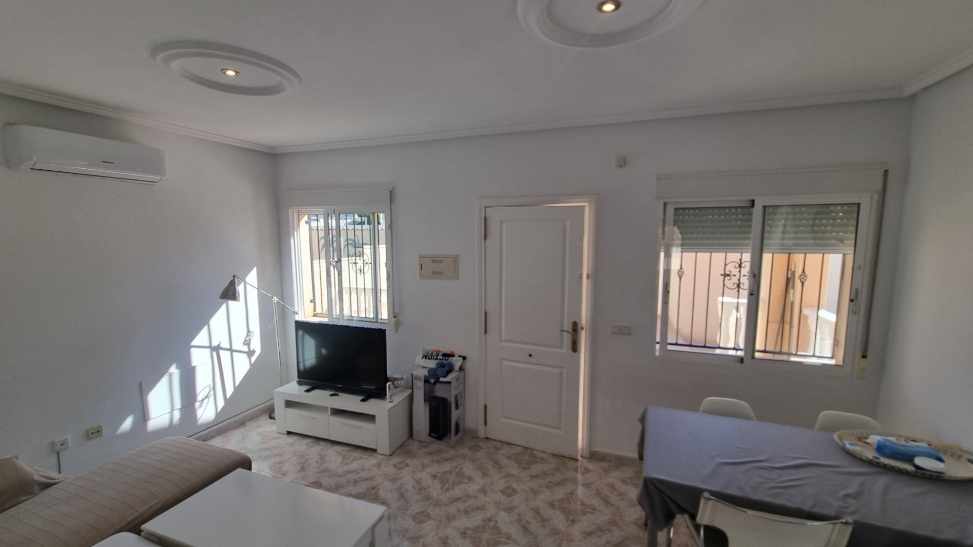 Reventa - Chalets -
Ciudad Quesada - Benimar
