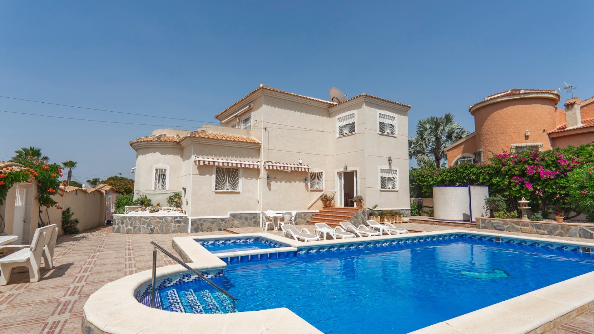 Reventa - Chalets -
Ciudad Quesada - Campo De Golf La Marquesa