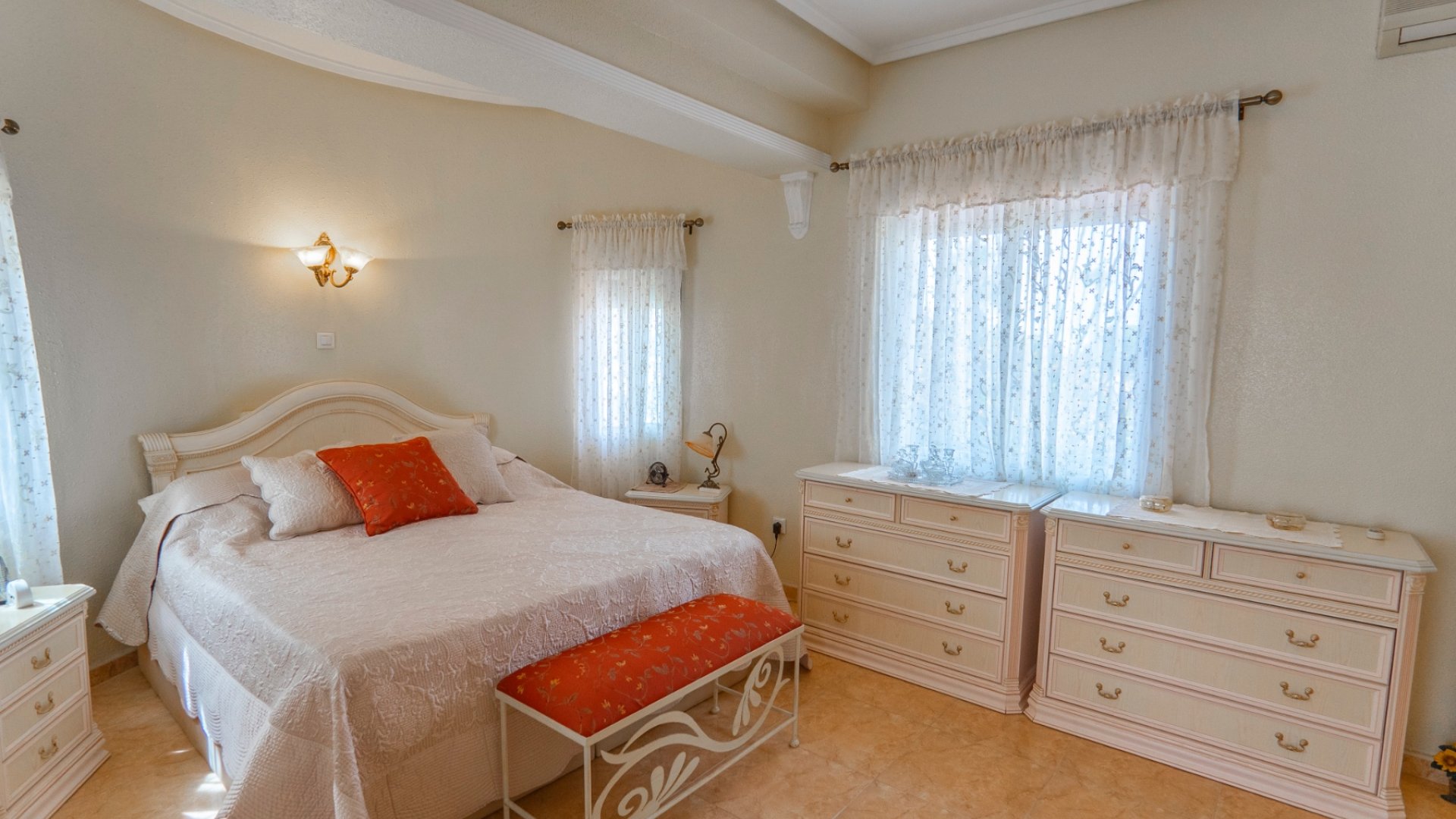 Reventa - Chalets -
Ciudad Quesada - Campo De Golf La Marquesa