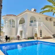 Reventa - Chalets -
Ciudad Quesada - Centro de la Ciudad Quesada