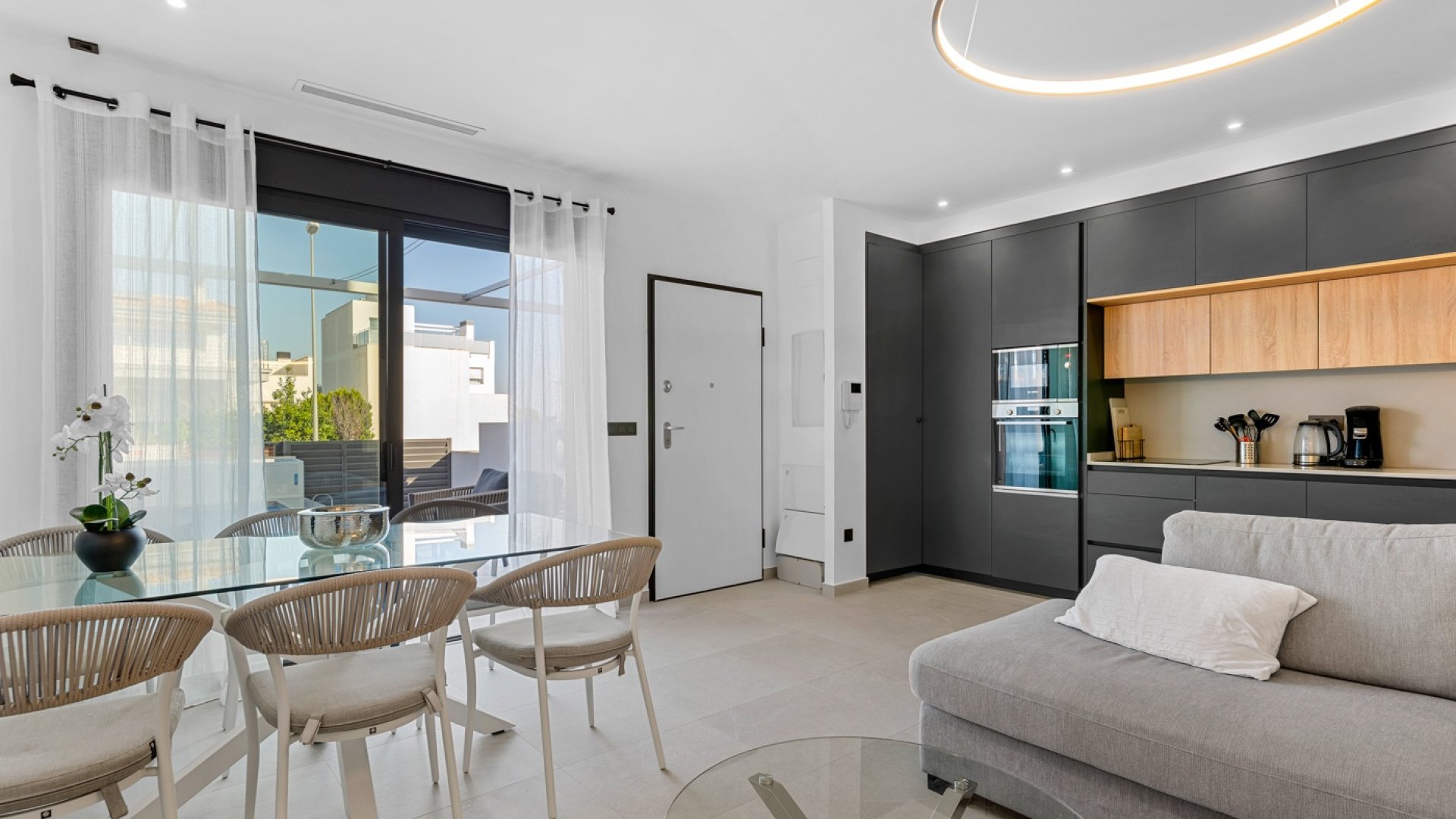 Reventa - Chalets -
Ciudad Quesada - Costa Blanca South