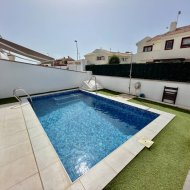 Reventa - Chalets -
Ciudad Quesada - Costa Blanca
