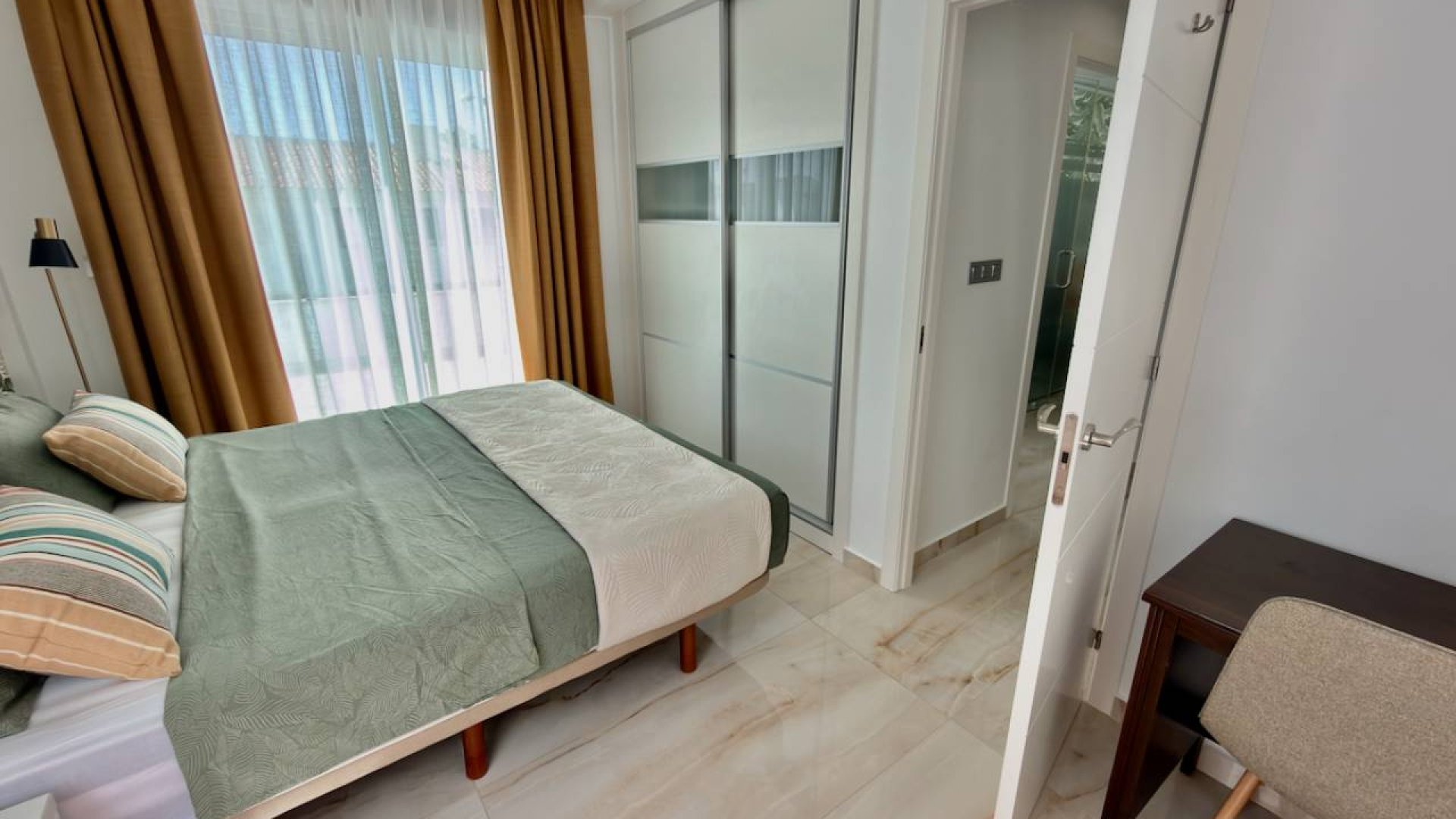 Reventa - Chalets -
Ciudad Quesada - Costa Blanca