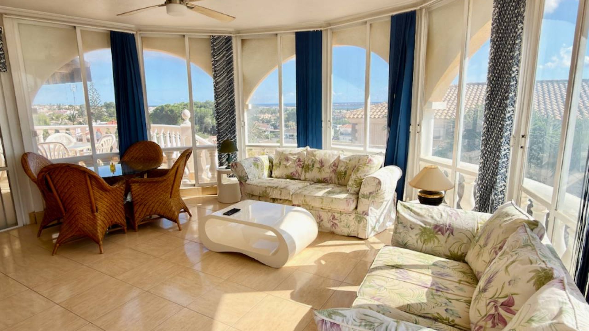 Reventa - Chalets -
Ciudad Quesada - Costa Blanca