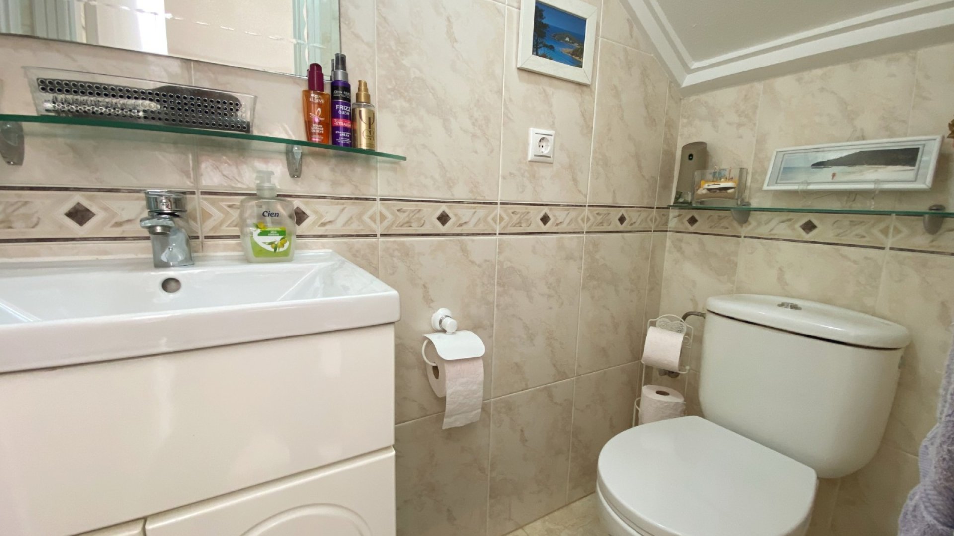 Reventa - Chalets -
Ciudad Quesada - Doña Pepa