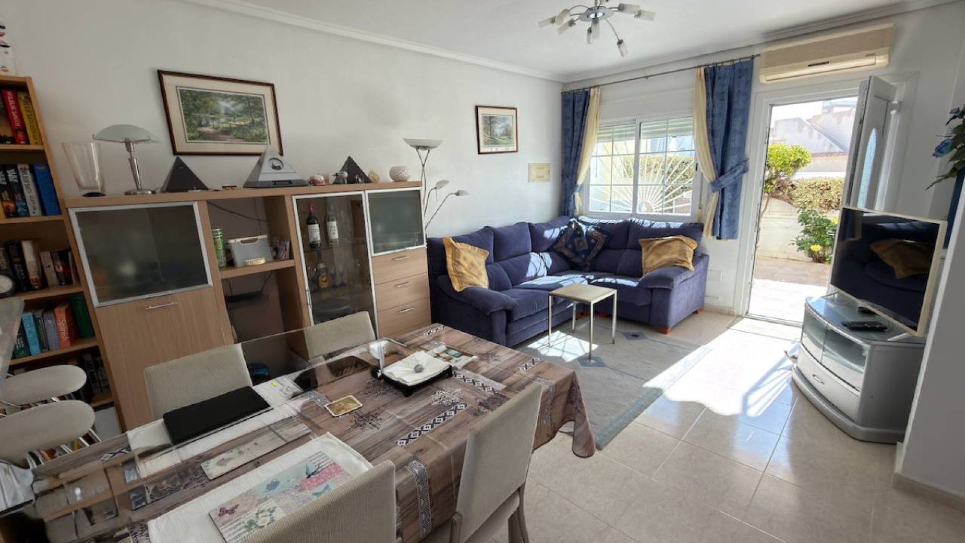 Reventa - Chalets -
Ciudad Quesada - Doña Pepa