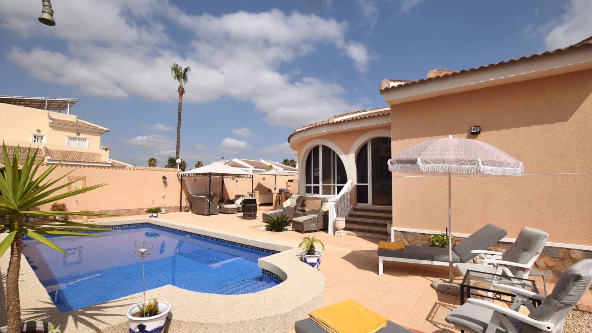 Reventa - Chalets -
Ciudad Quesada - Doña Pepa