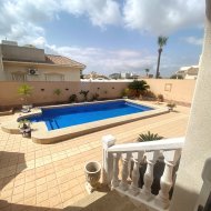 Reventa - Chalets -
Ciudad Quesada - Doña Pepa