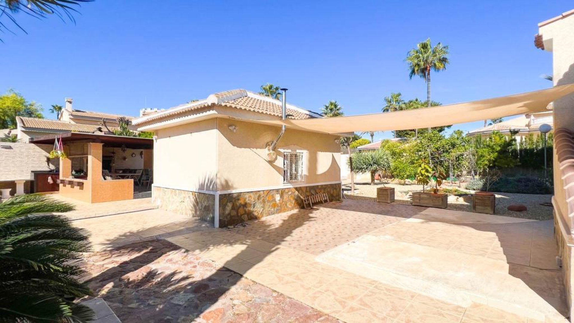 Reventa - Chalets -
Ciudad Quesada - Doña Pepa